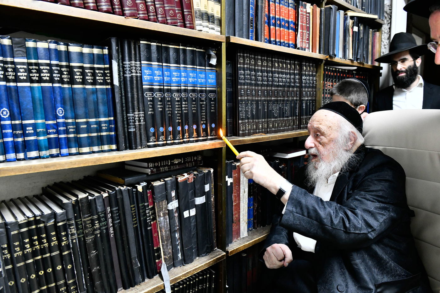 הגרב"ד פוברסקי בבדיקת חמץ