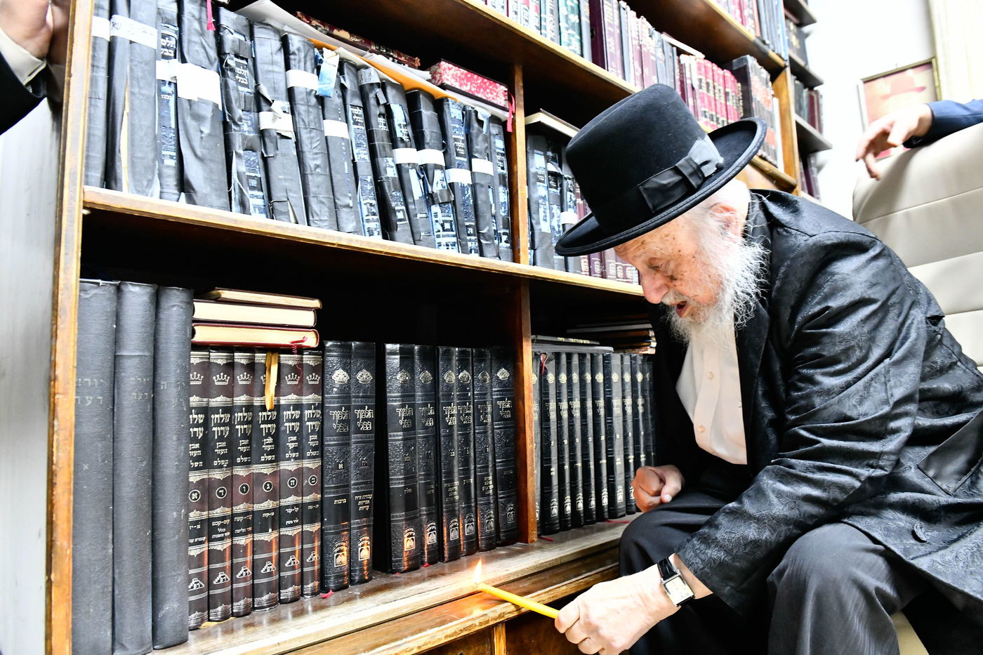 הגרב"ד פוברסקי בבדיקת חמץ