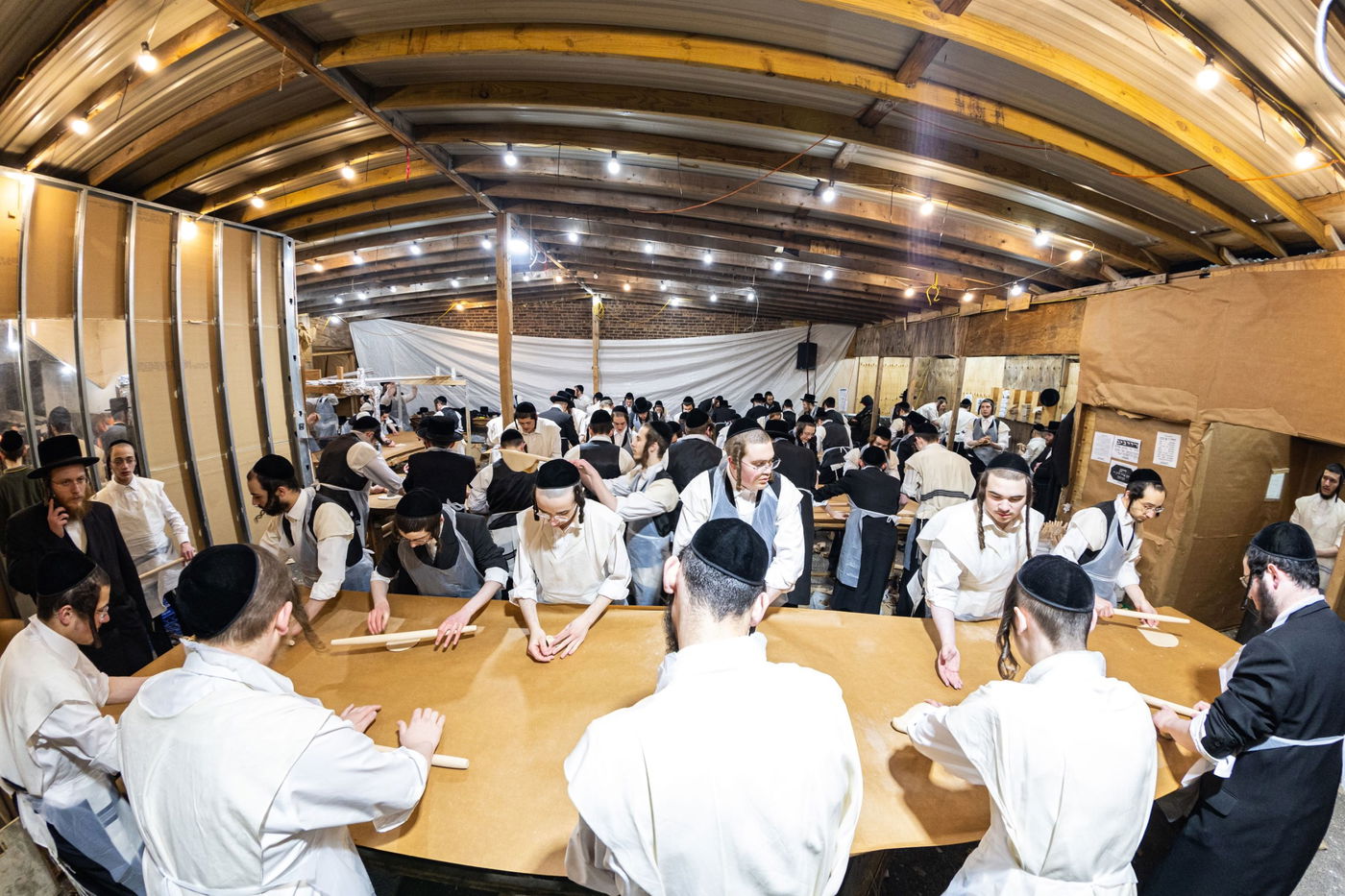 ערב פסח בחצה"ק באבוב 45