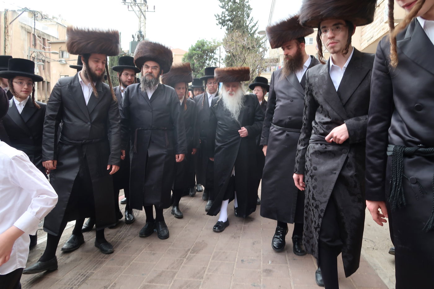 האדמו"ר ממחנובקא בעלזא באפיית מצות מצווה