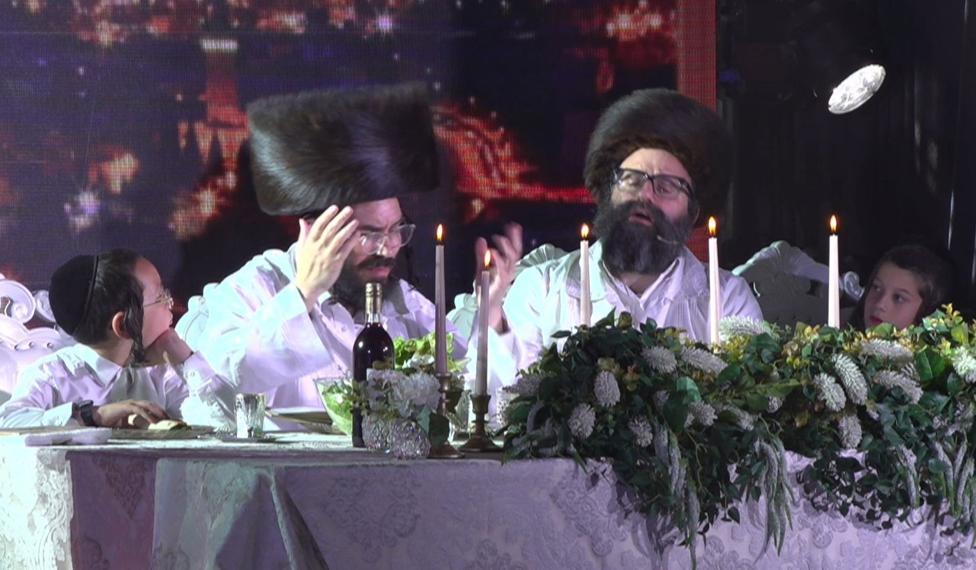 המראות על במת האירוע