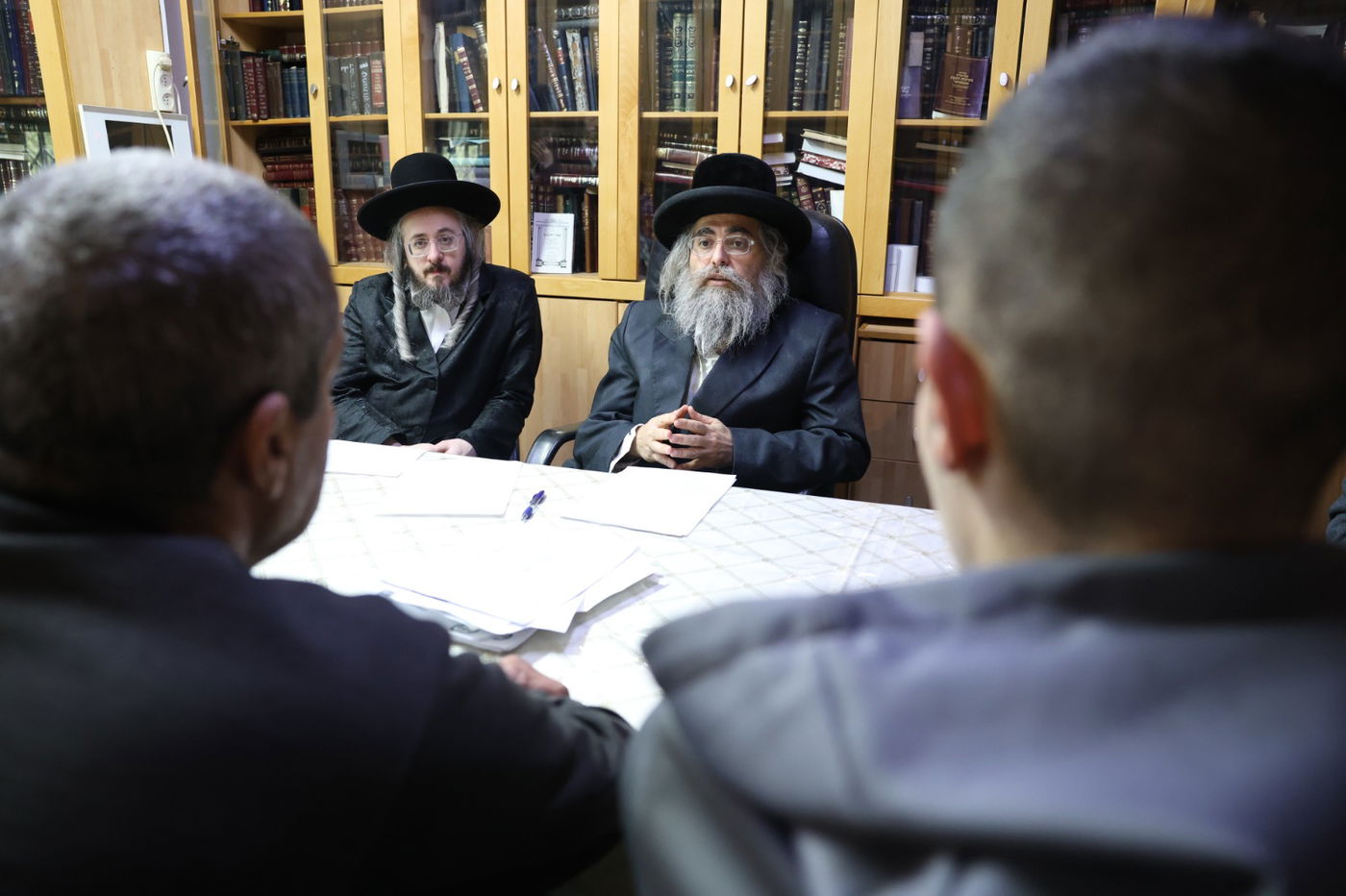 הגה"צ רבי אלעזר שטרן אב"ד מירון במכירת חמץ