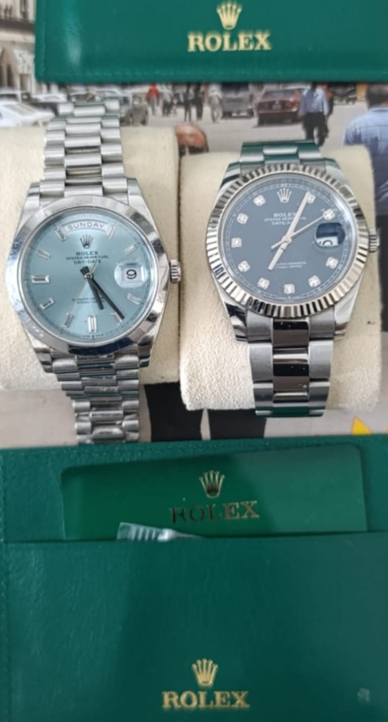 חלק מהחומרים שנתפסו, כסף, רכב, שעונים