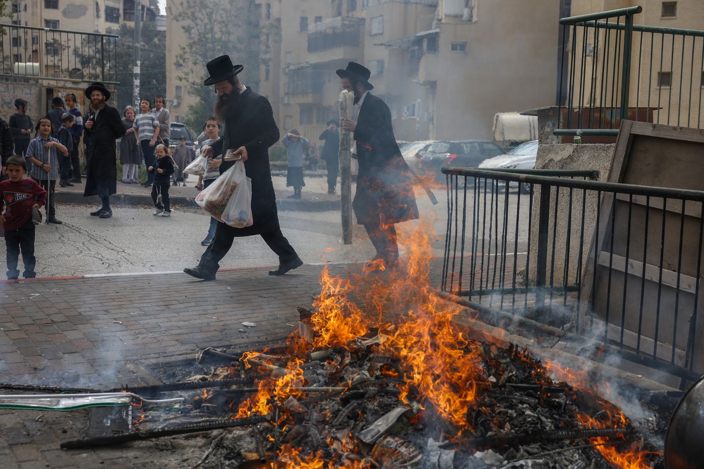 שריפת חמץ בעיה"ק צפת