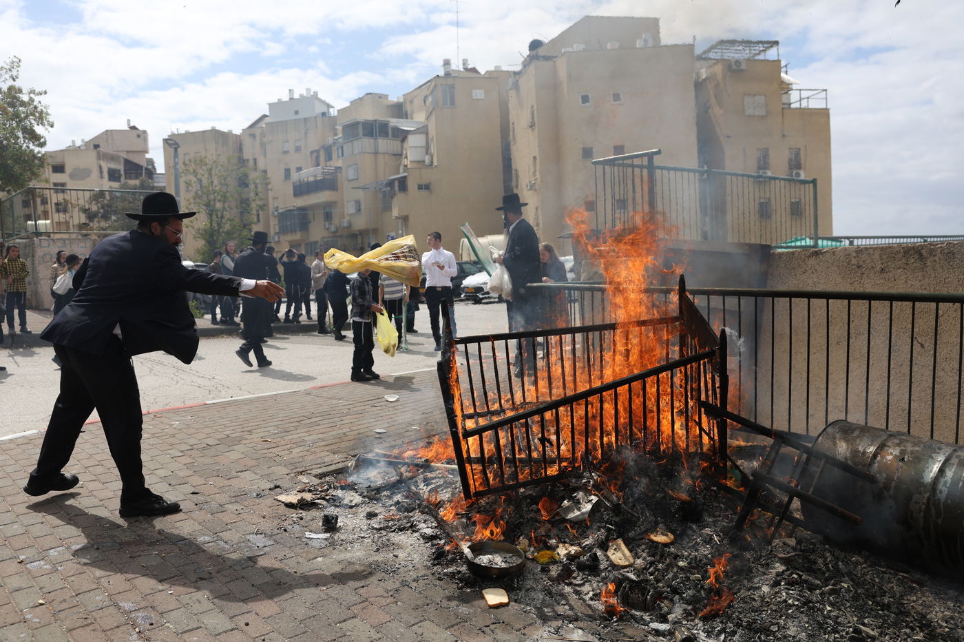 שריפת חמץ בעיה"ק צפת