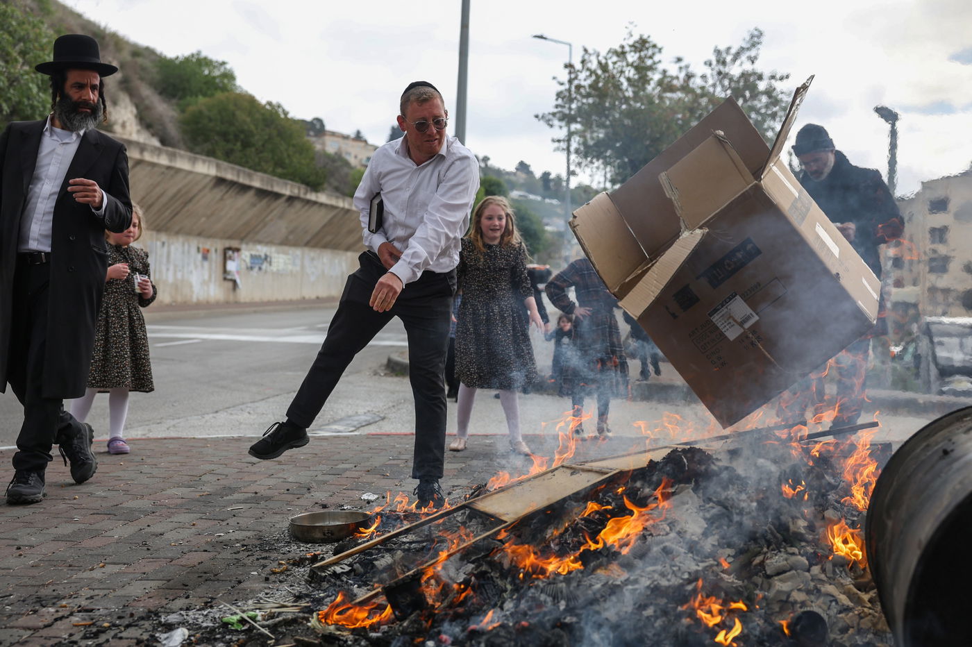 שריפת חמץ בעיה"ק צפת