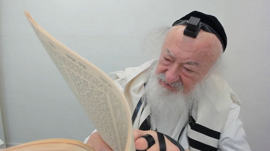 הרב יעקב דוד סטפנסקי בשיעור על מסכת גיטין