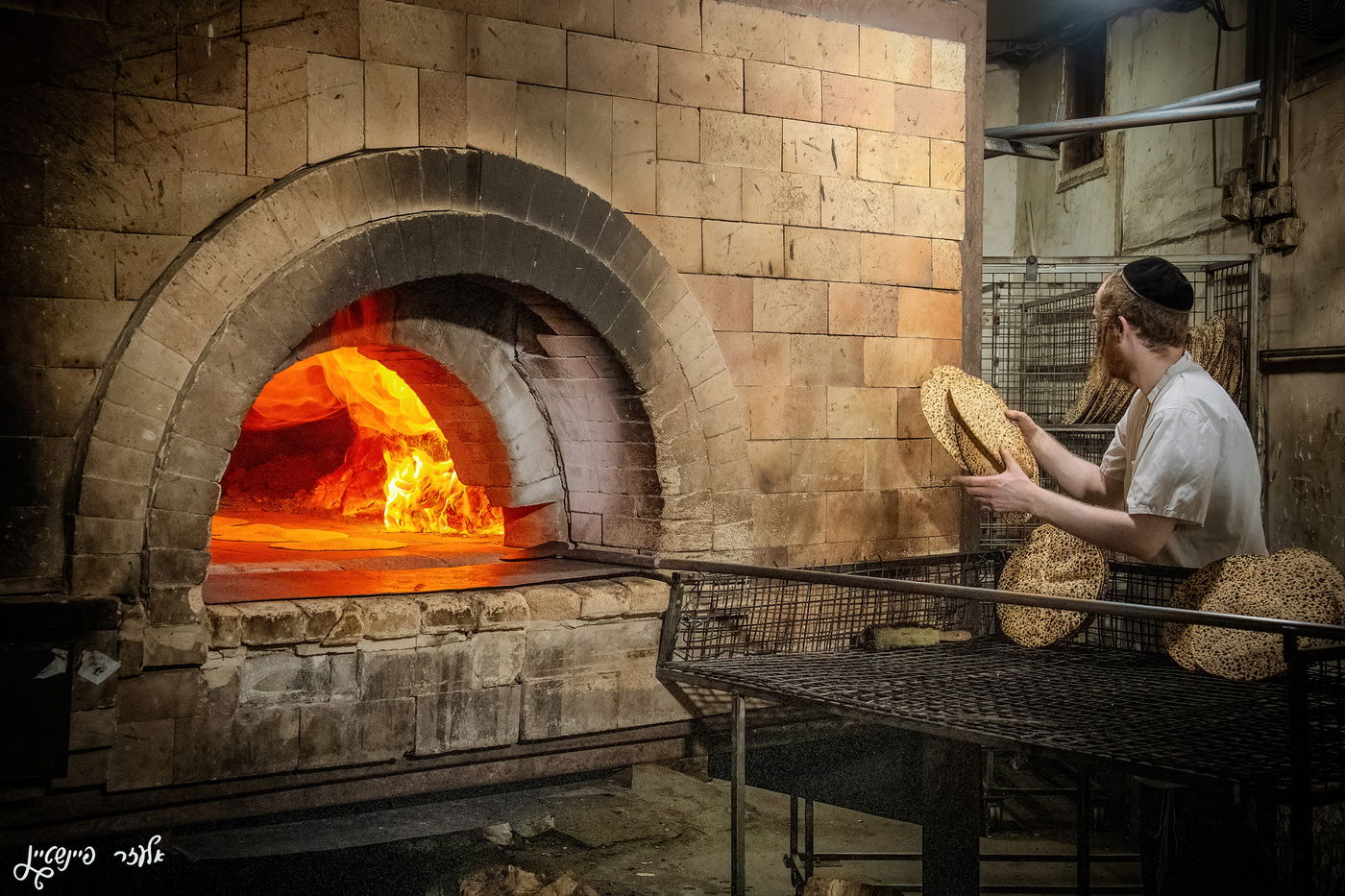 אפיית מצות בבני ברק