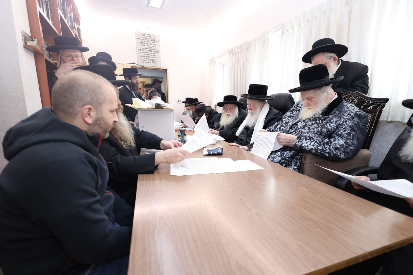 מכירת חמץ בלשכת בד"ץ העדה החרדית