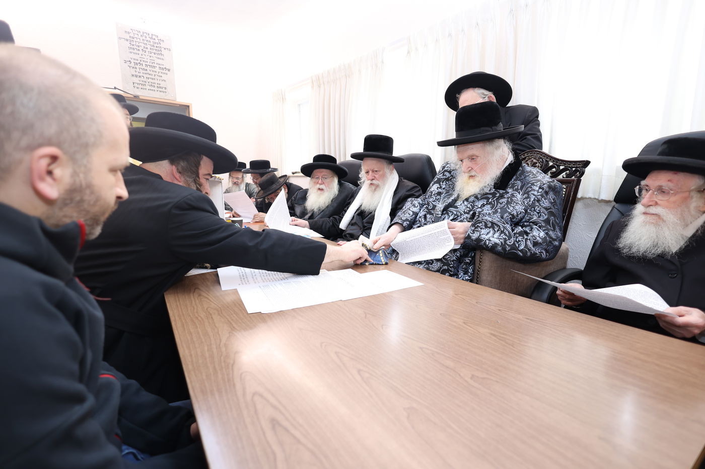 מכירת חמץ בלשכת בד"ץ העדה החרדית