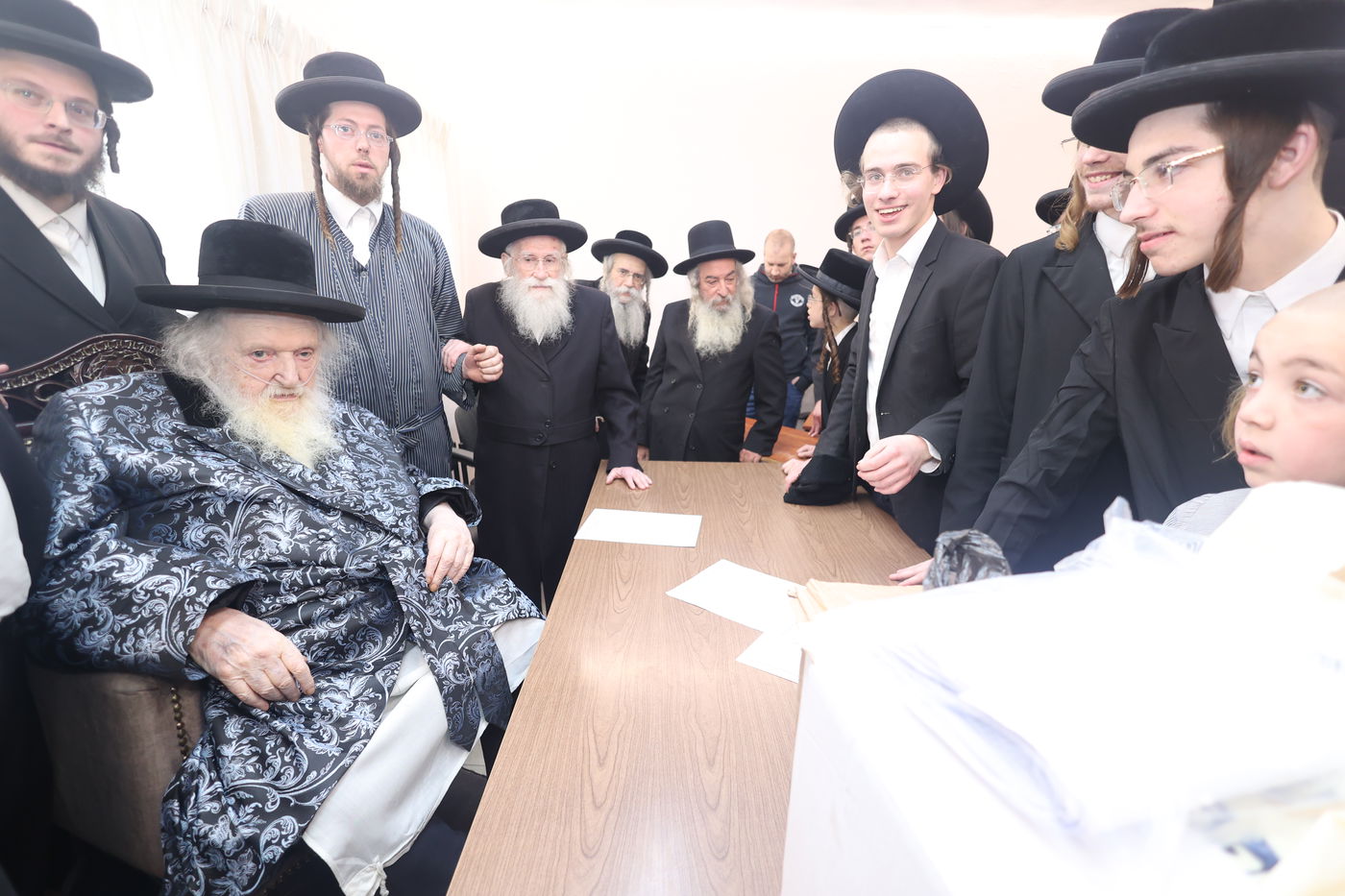 מכירת חמץ בלשכת בד"ץ העדה החרדית