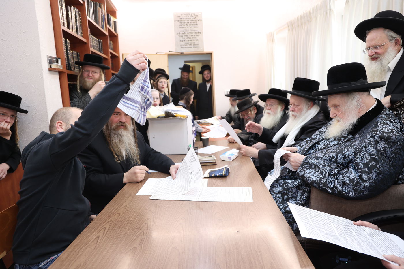 מכירת חמץ בלשכת בד"ץ העדה החרדית