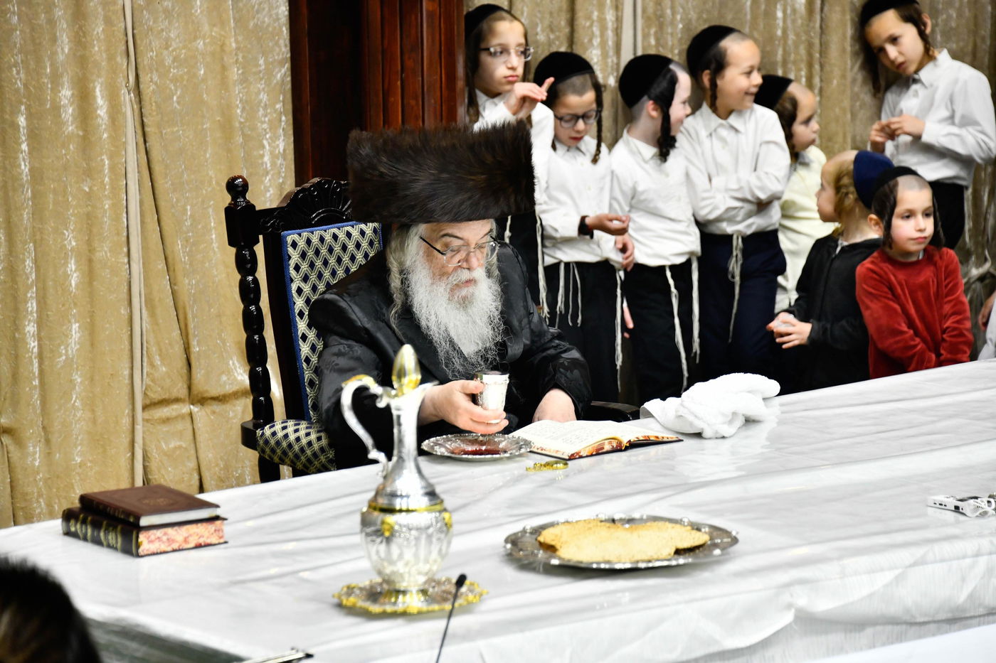 האדמו"ר מדארג באסתר טיש