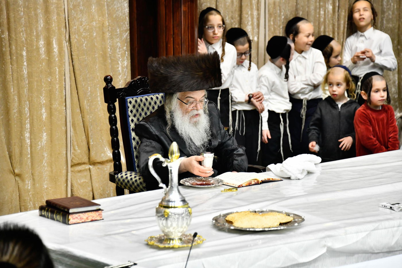 האדמו"ר מדארג באסתר טיש