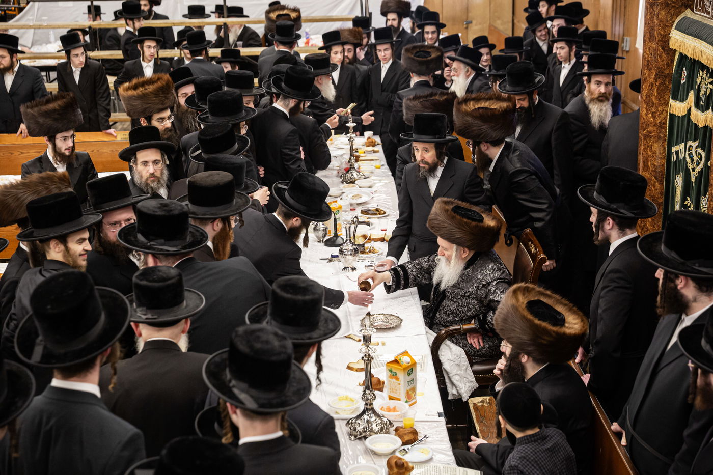 שמחת הברית לנכד האדמו"ר מבאבוב