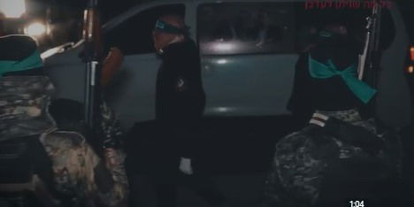 מתוך סרטון הטרור הפסיכולוגי שפרסם חמאס