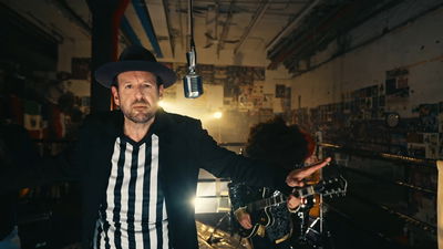 אלי שוובל בסינגל קליפ חדש: "שליטה עצמית"