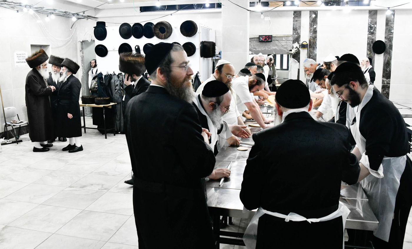 ערב פסח בחצה"ק דושינסקיא