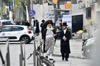 ערב פסח בחצה"ק דושינסקיא