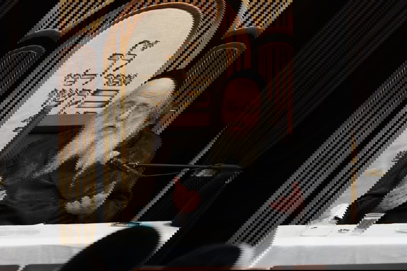 הגר"ש אלתר בשיעור חוה"מ פסח באחיסמך