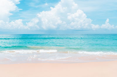 משרה שלווה. הים