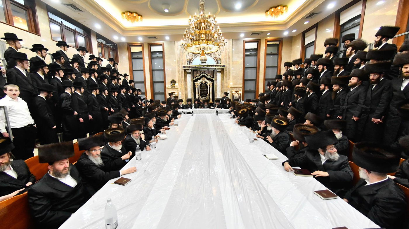 טיש הילולא בשבט הלוי