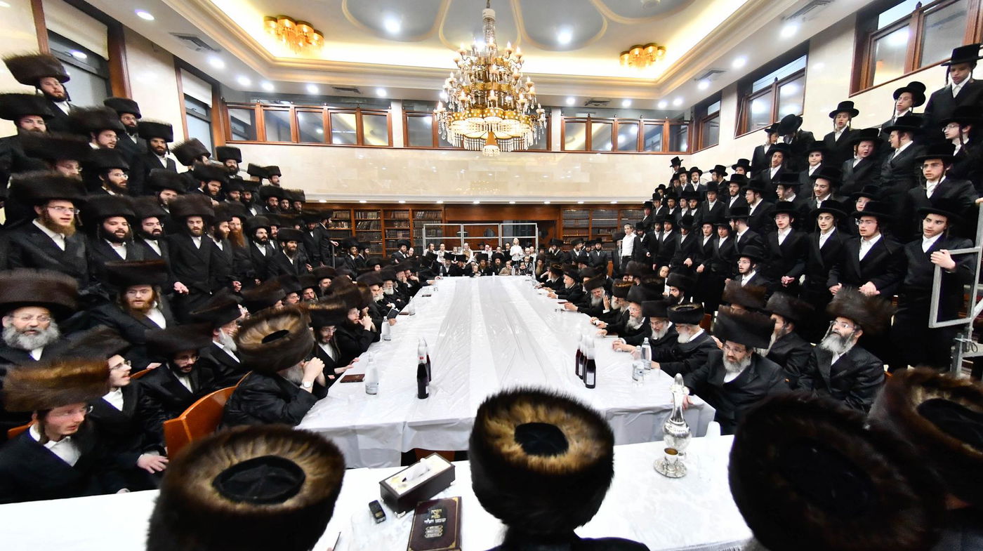 טיש הילולא בשבט הלוי