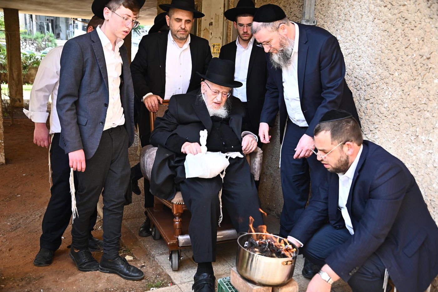 הגרמ"צ ברגמן בשריפת חמץ