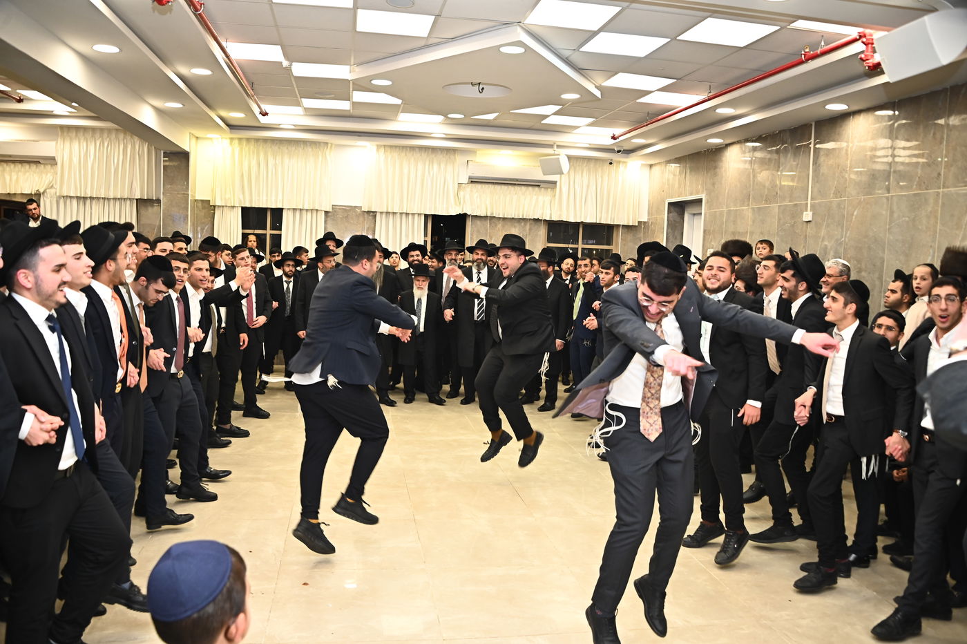 הקבלת פני רבו להגאון רבי זמיר כהן - חוה"מ פסח תשפ"ה