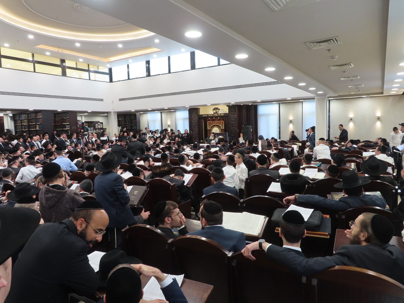 הגר"ש אלתר בשיעור חוה"מ פסח באחיסמך