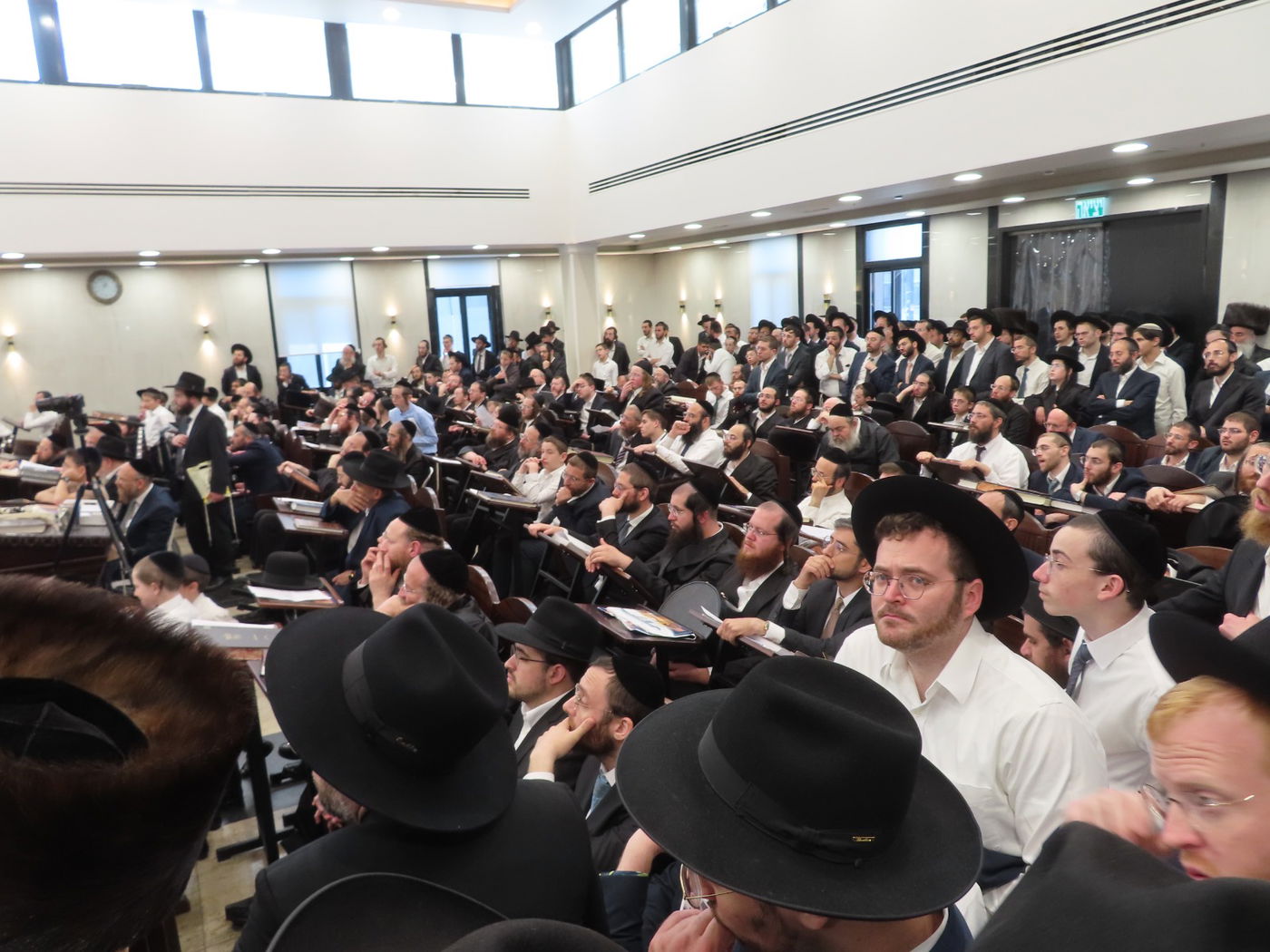 הגר"ש אלתר בשיעור חוה"מ פסח באחיסמך