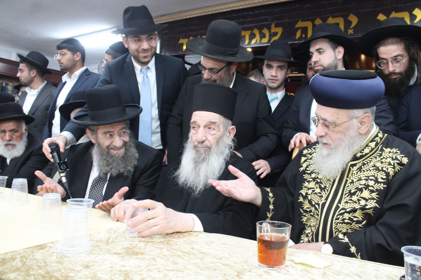 מעמד 'הקבלת פני רבו' לכבוד הראשל"צ הגאון רבי יצחק יוסף 