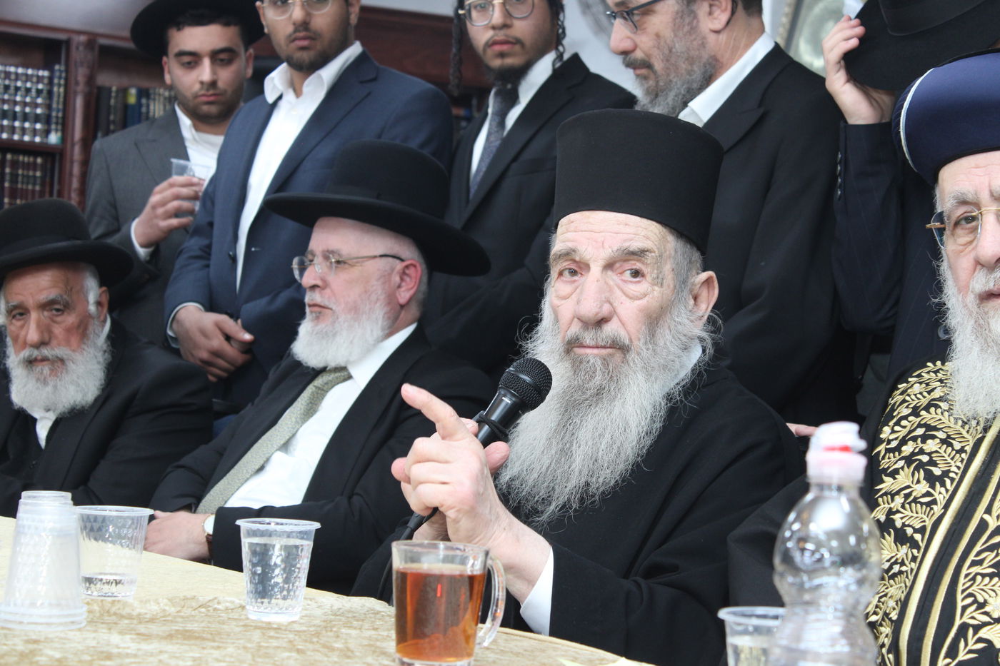 מעמד 'הקבלת פני רבו' לכבוד הראשל"צ הגאון רבי יצחק יוסף 