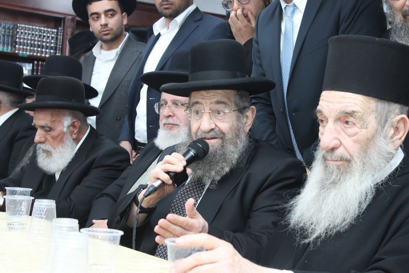 מעמד 'הקבלת פני רבו' לכבוד הראשל"צ הגאון רבי יצחק יוסף 