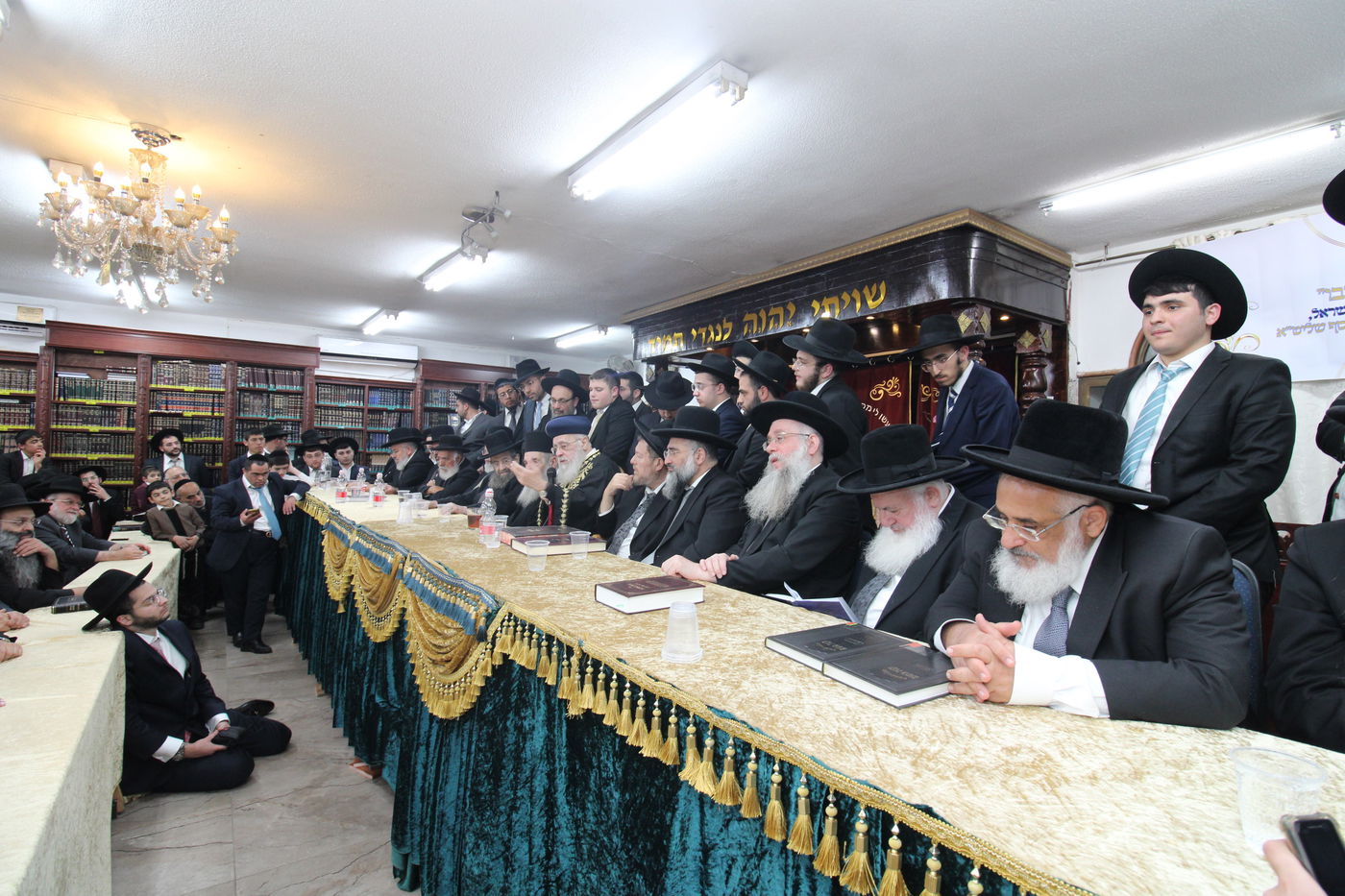 מעמד 'הקבלת פני רבו' לכבוד הראשל"צ הגאון רבי יצחק יוסף 