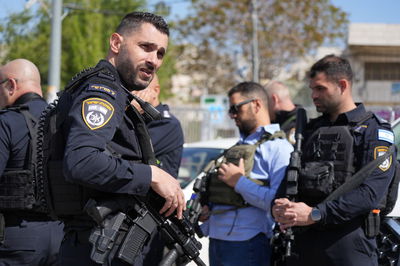 שוטרים מאבטחים בחול המועד