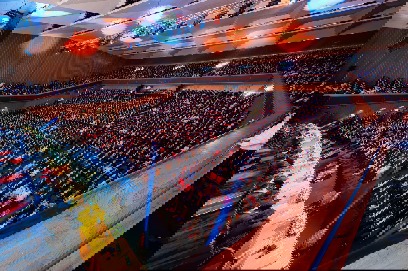 אלפי אברכים מהעדה הבוכרית התכנסו למעמד היסטורי | תיעוד ענק