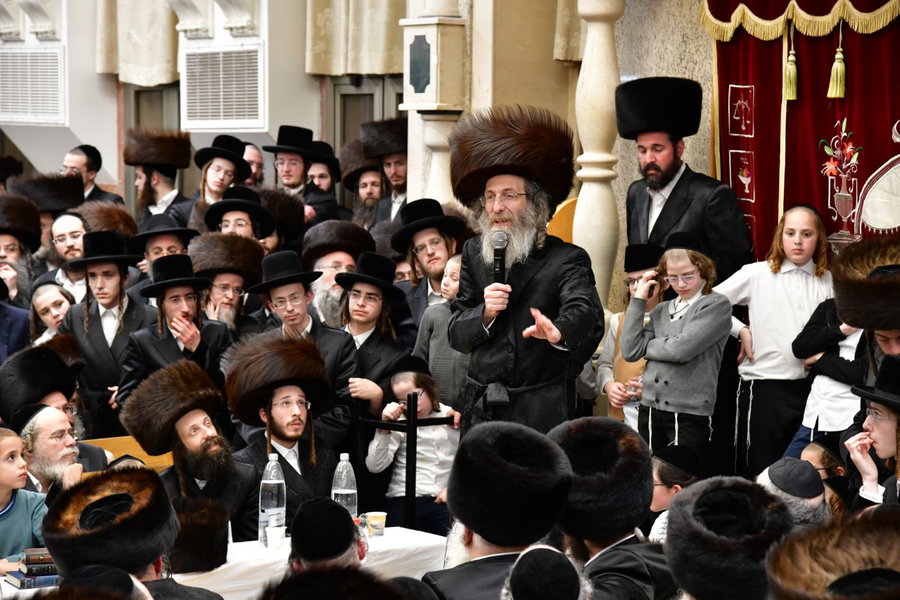 הרה"צ רבי אלימלך בידרמן בחול המועד פסח באשדוד