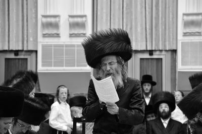 הרה"צ רבי אלימלך בידרמן בשירת הים