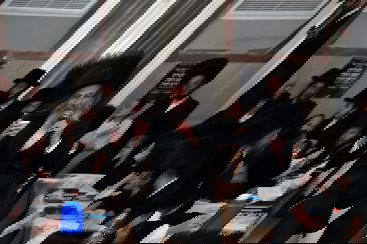 הרה"צ רבי אלימלך בידרמן בחול המועד פסח באשדוד