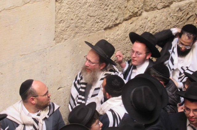 סיבוב השערים חול המועד פסח תשפ"ה