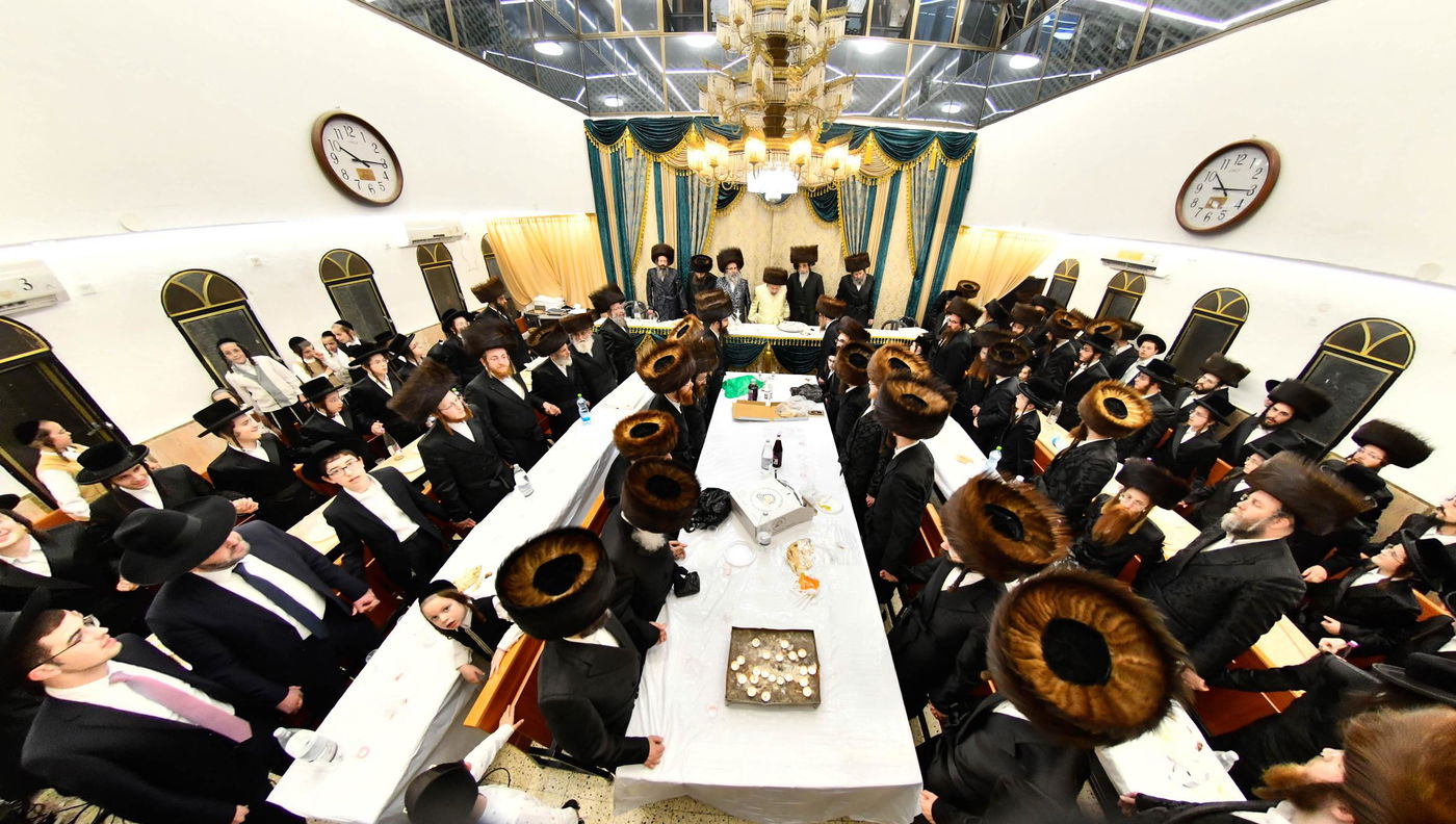 האדמו"ר מדעעש בטיש חוה"מ פסח