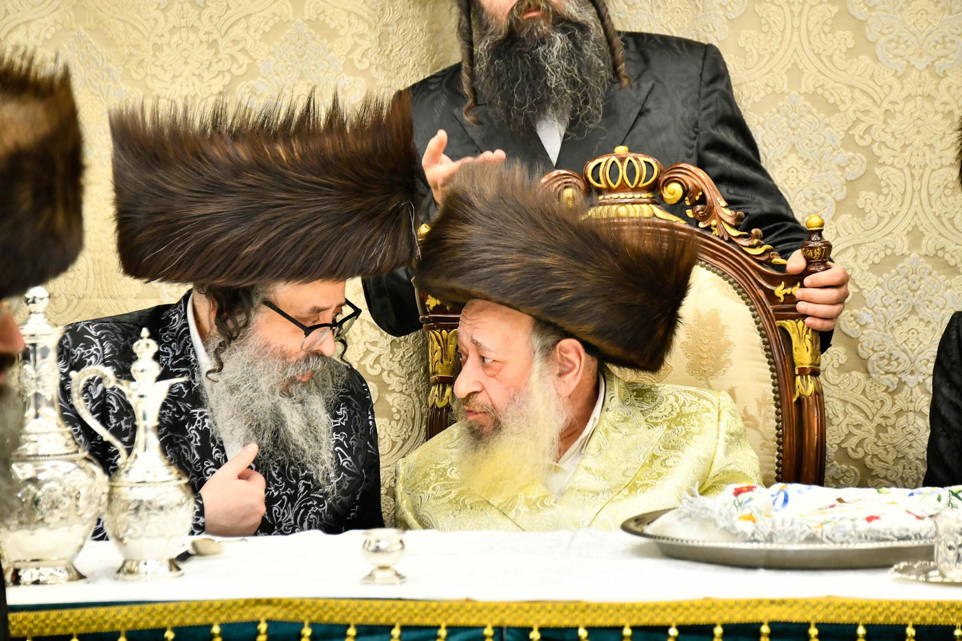 האדמו"ר מדעעש בטיש חוה"מ פסח