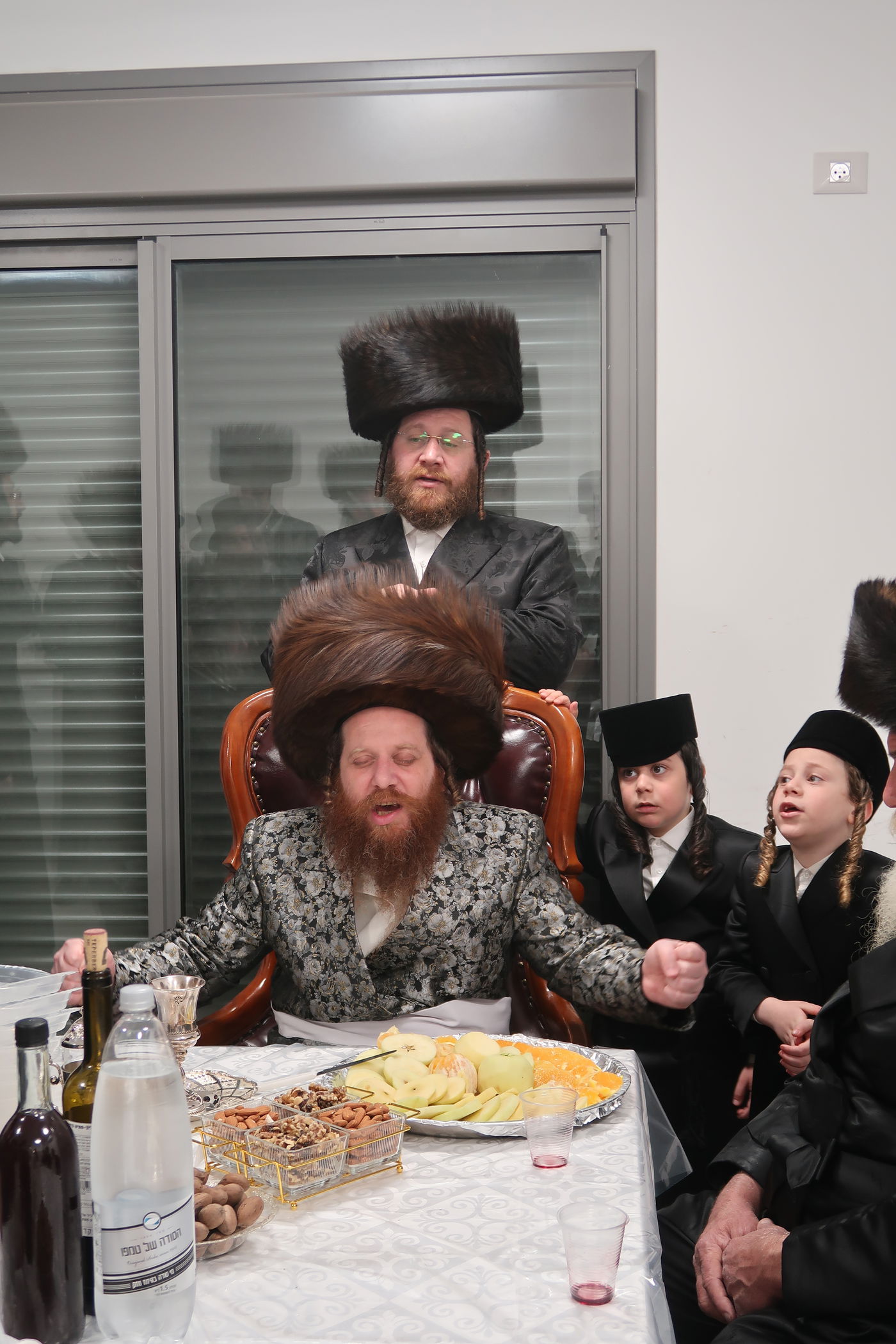 האדמו"ר ממיאלען בברכת האילנות