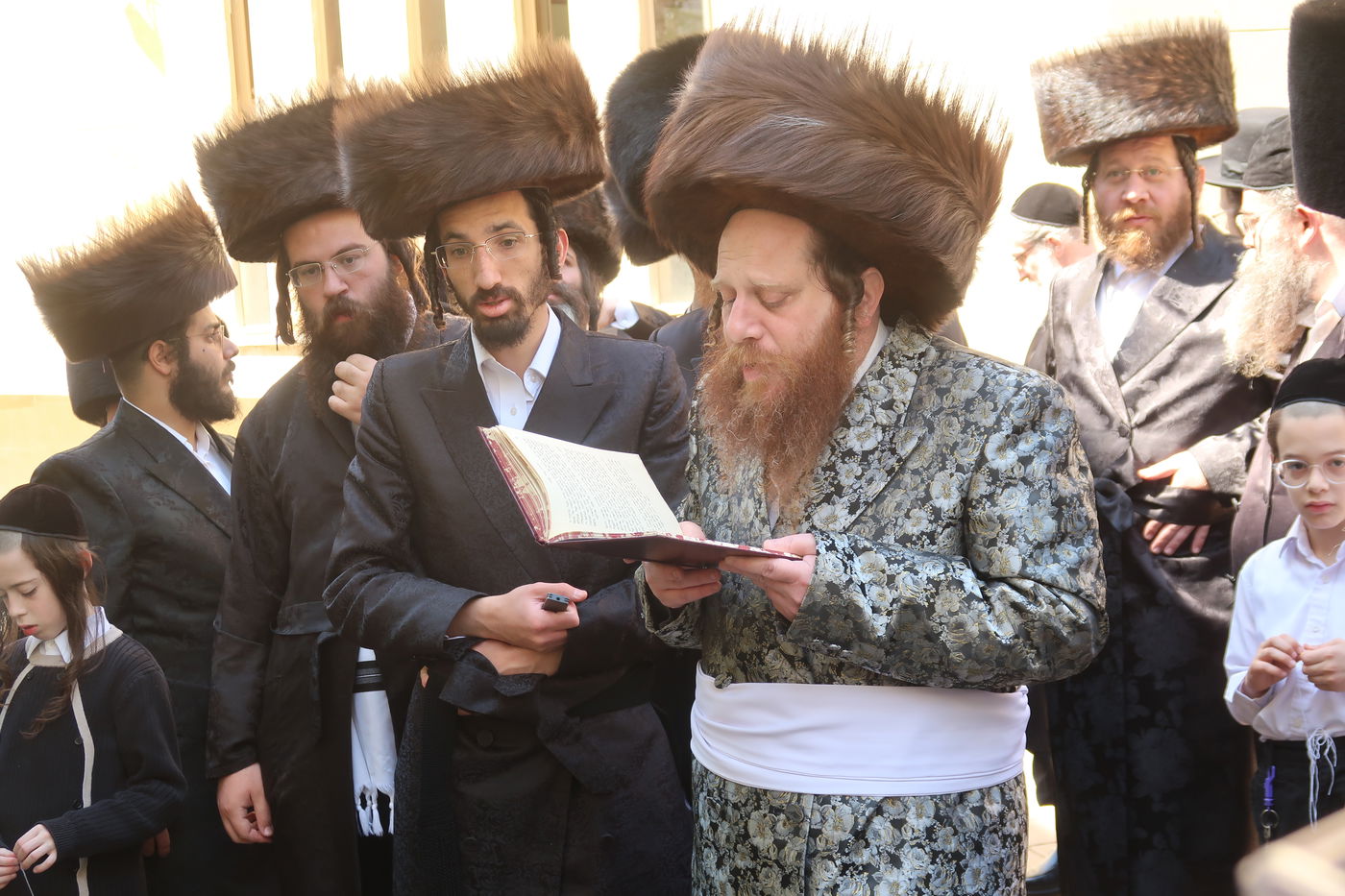 האדמו"ר ממיאלען בברכת האילנות