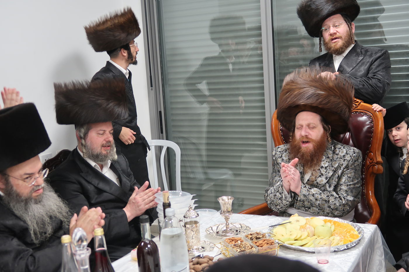 האדמו"ר ממיאלען בברכת האילנות