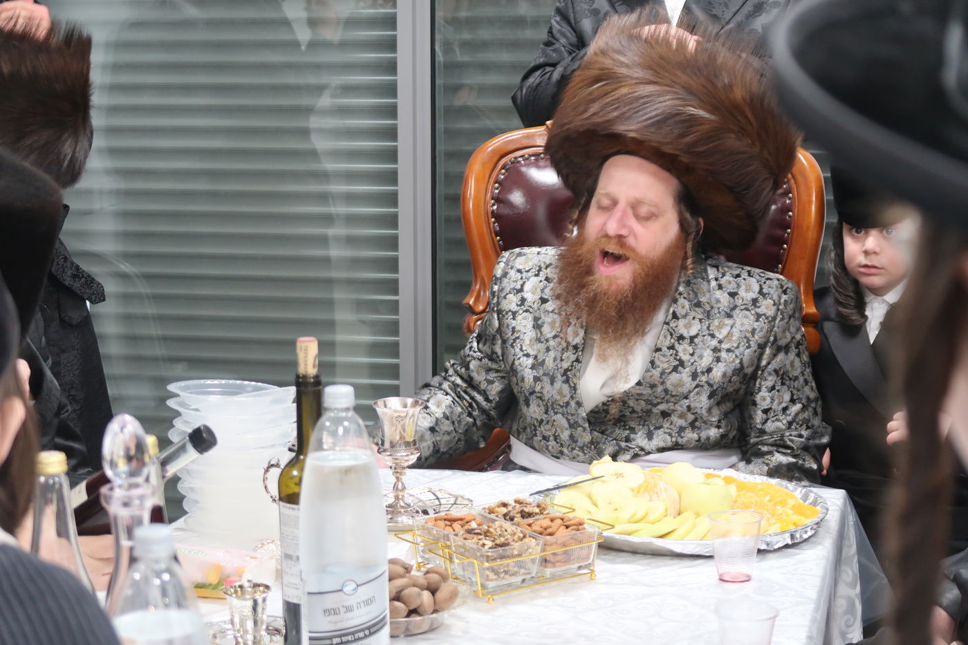 האדמו"ר ממיאלען בברכת האילנות