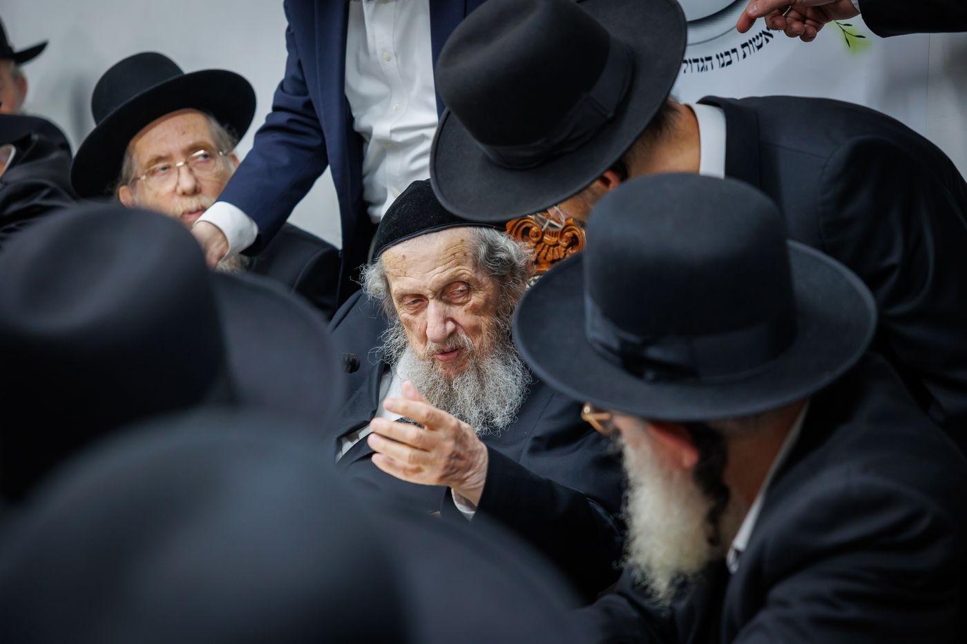 מעמד "ריתחא דאורייתא" והקבלת פני רבו במעונו של הגר"ד לנדו