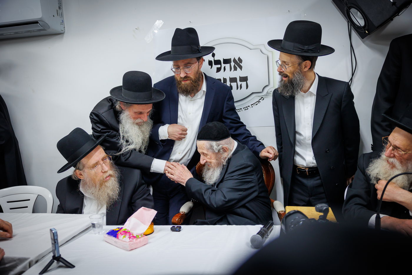 מעמד "ריתחא דאורייתא" והקבלת פני רבו במעונו של הגר"ד לנדו