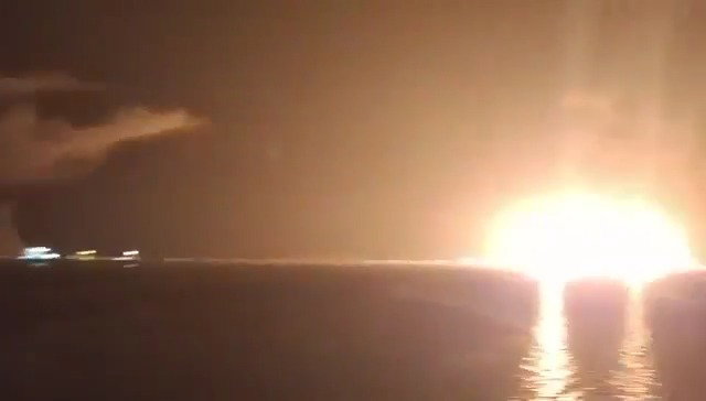 כדורי אש בתימן בעקבות התקיפה האמריקאית